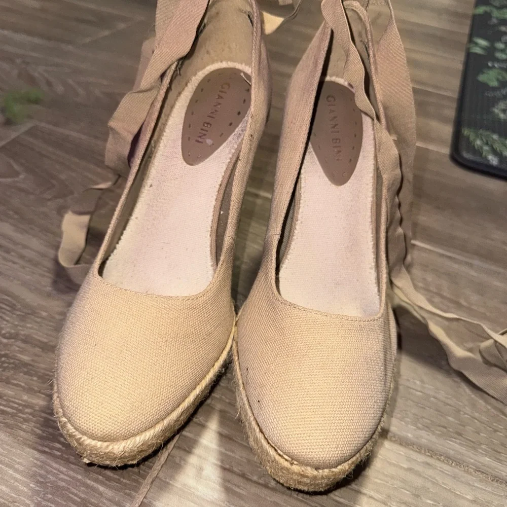 Gianni Bini this chic
